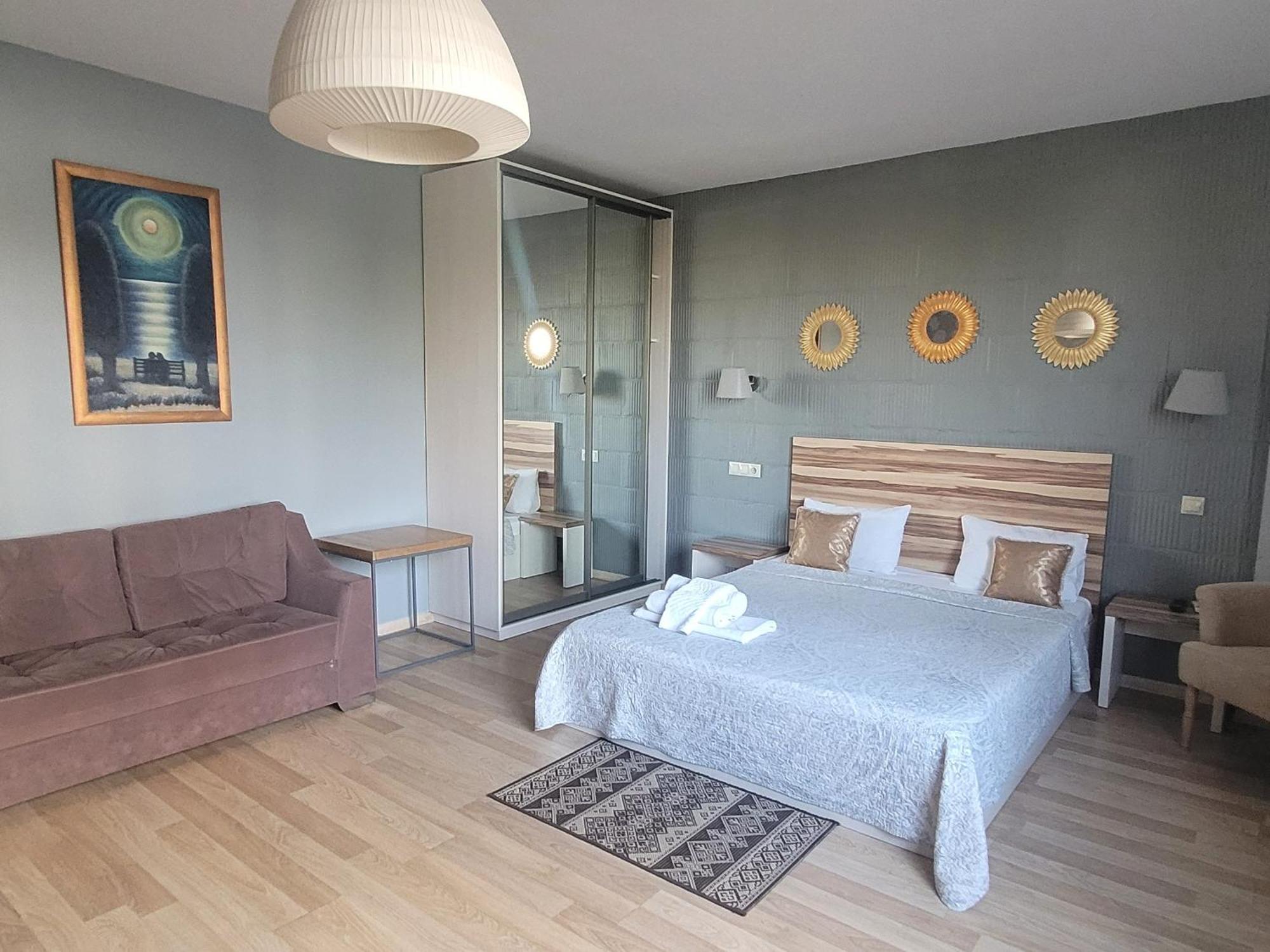 Mini Hotel On Demiivska 基輔 外观 照片